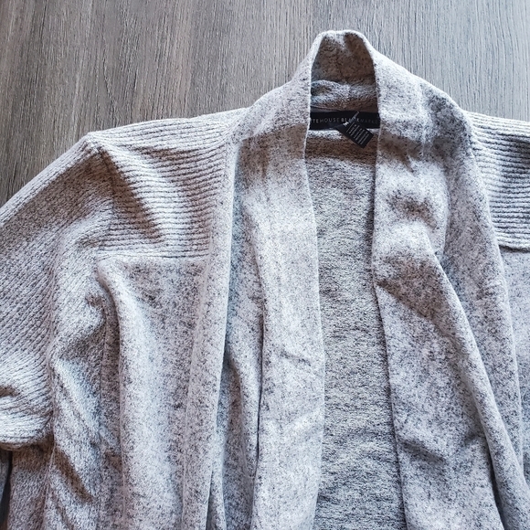 Cardigan - Picture 7 of 11